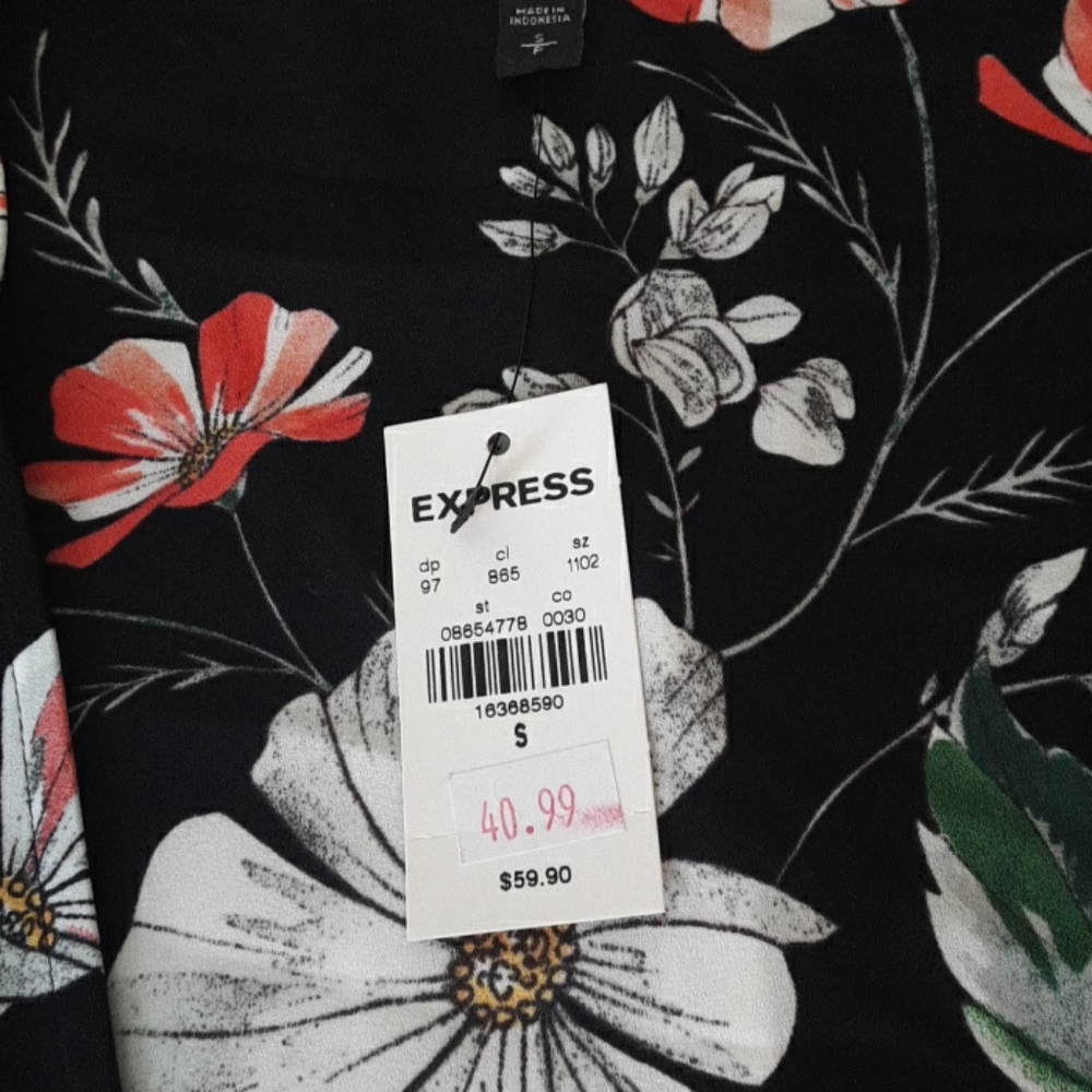 Express black blouse - Picture 5 of 6